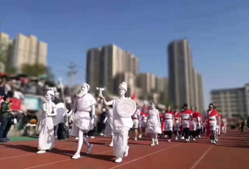 雕塑系方陣亮相西安高校運動會
