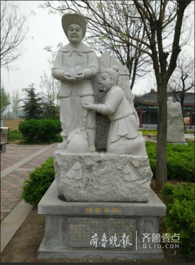 解讀二十四孝雕塑五：扇枕溫衾、拾葚異器、涌泉躍鯉