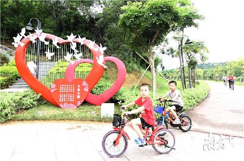 集齊18組雕塑“曬”朋友圈！江門這個(gè)“網(wǎng)紅”公園新奇有趣