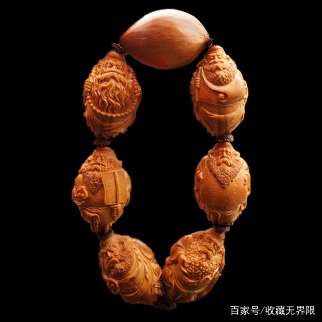 核桃雕刻，借自然進(jìn)行具體雕塑的藝術(shù)，集大千世界之妙，欣賞核雕