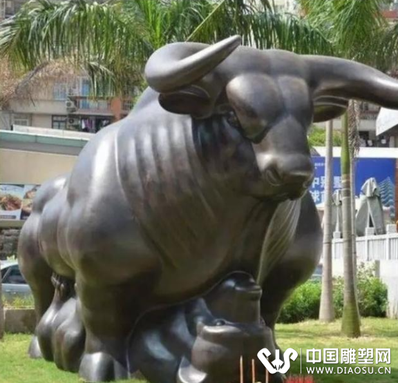 這些奇葩的雕塑！網(wǎng)友們看了紛紛表示“辣眼睛”