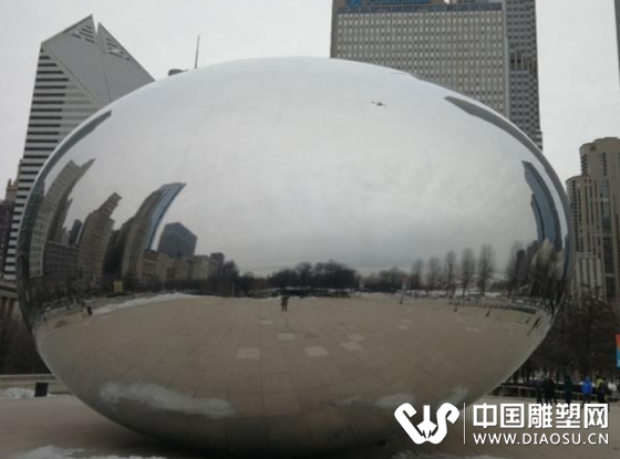 芝加哥標志性雕塑之一，宛若銀色水滴的趣味建筑！