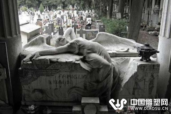 斯塔列諾公墓——?dú)W洲最大的戶外雕塑博物館