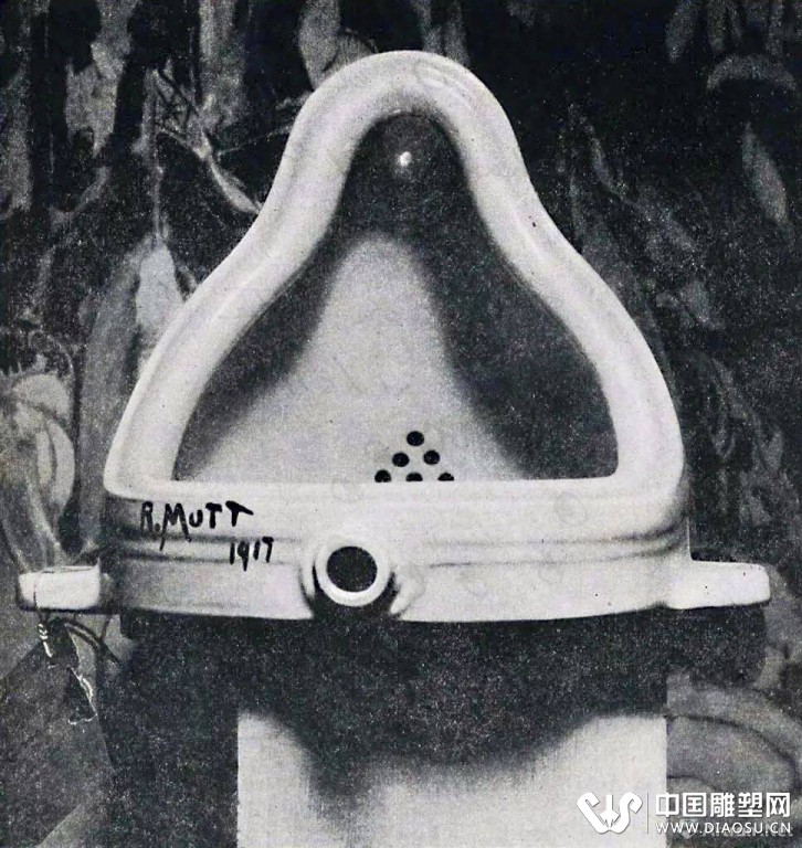 王端廷走向泛材料化和去材料化的藝術(shù)
