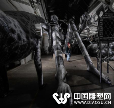 幾乎看不出破綻你以為這是畫(huà)？其實(shí)是雕塑
