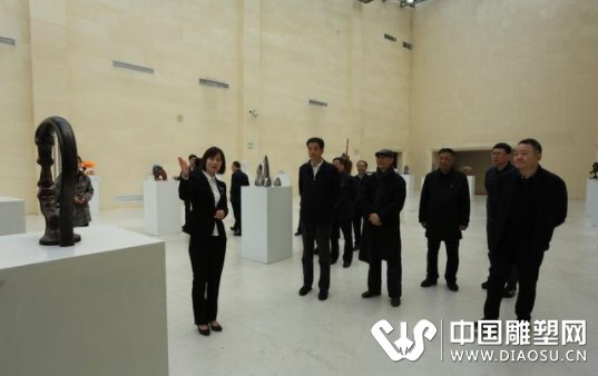 鄭州雕塑公園來(lái)了57件國(guó)內(nèi)外雕塑精品，來(lái)一睹為快吧！