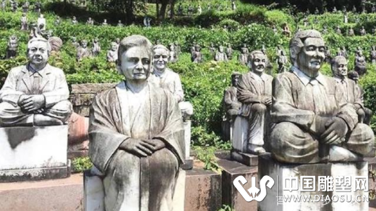 日本土豪為親人建雕塑，800個花費近4個億，網(wǎng)友這個真不錯！
