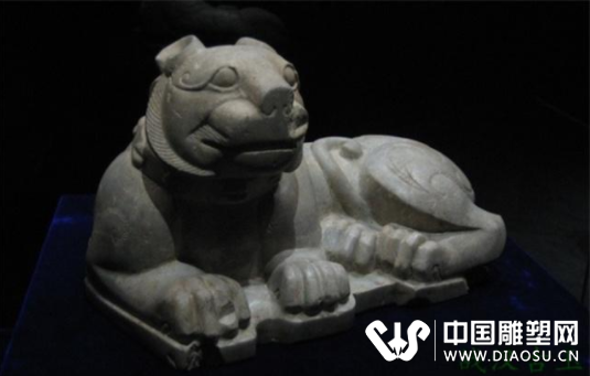一組極品館藏漢代圓雕動(dòng)物造型玉器瀏覽